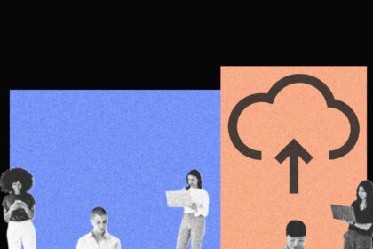 Dos investigadores de IA en una reunión estratégica, analizando datos confidenciales para entrenar agentes empresariales avanzados