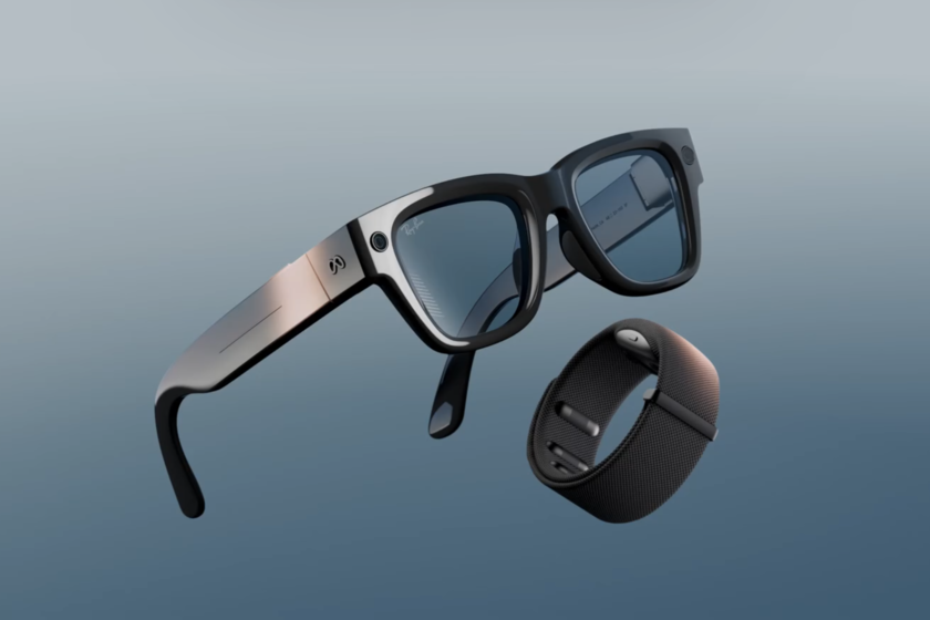 Gafas inteligentes con pantalla microLED de 1.3 pulgadas mostrando notificaciones y comandos de voz en el lente derecho