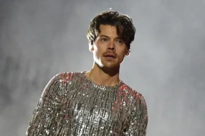 Harry Styles en el escenario durante su gira mundial 2026, con fechas confirmadas en São Paulo y Ciudad de México
