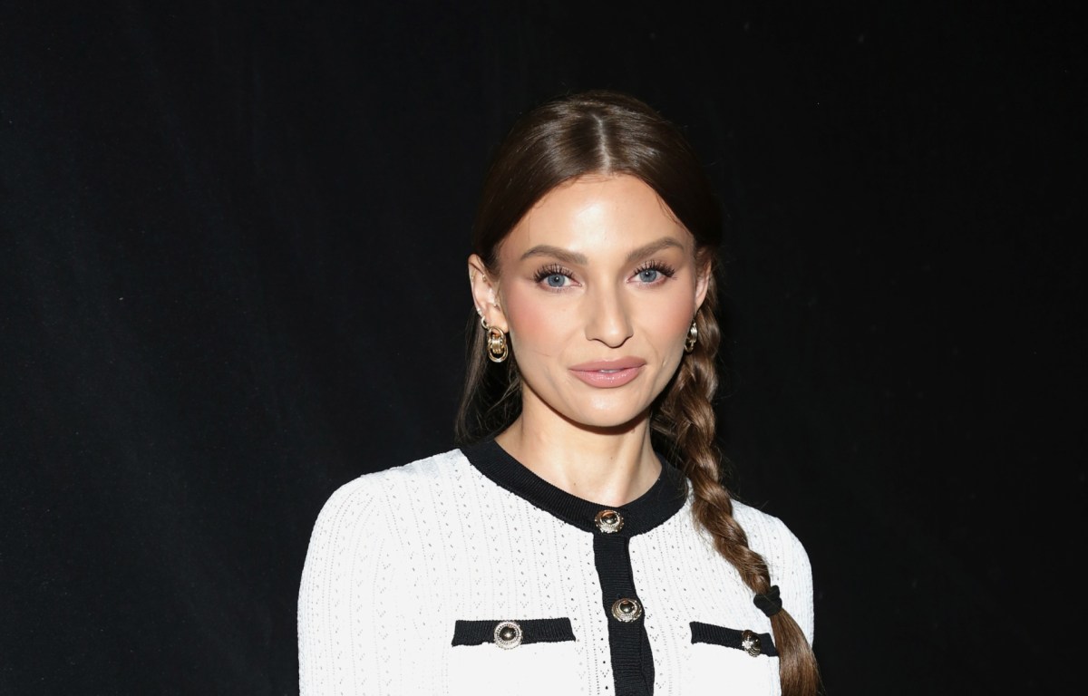 Irina Baeva en entrevista explicando por qué rechaza participar en realities como La Casa de los Famosos