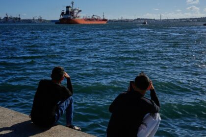 Barco petrolero mexicano cargando crudo con destino a Cuba para evitar apagones masivos en la isla
