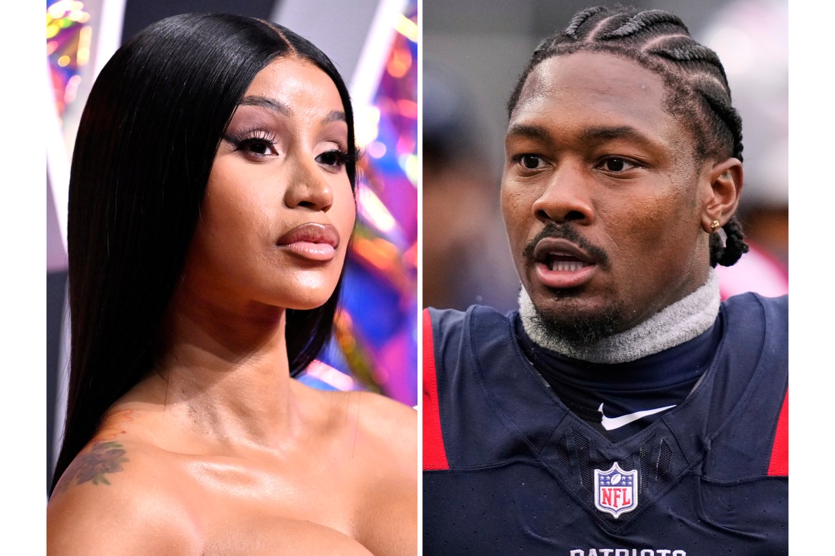 Cardi B en el escenario del Little Miss Drama Tour cantando 'Pretty & Petty' con micrófono en mano, defendiendo su relación con Stefon Diggs