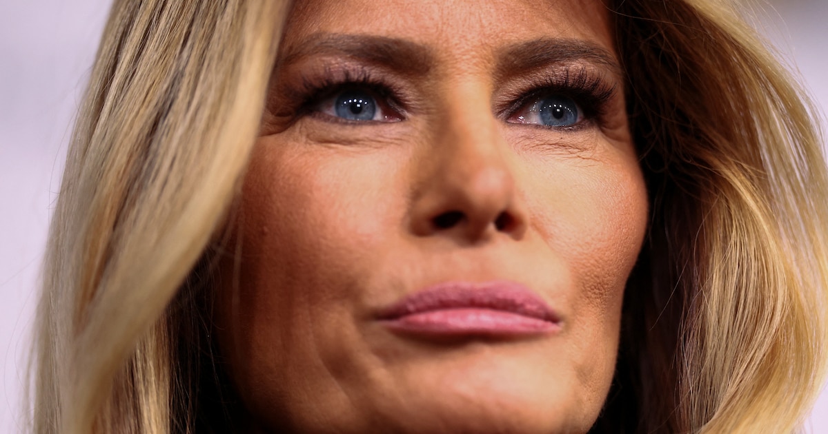 Melania Trump en la presentación de sus memorias, donde aborda su visión sobre el ciberacoso y su ruptura con el rol tradicional de Primera Dama