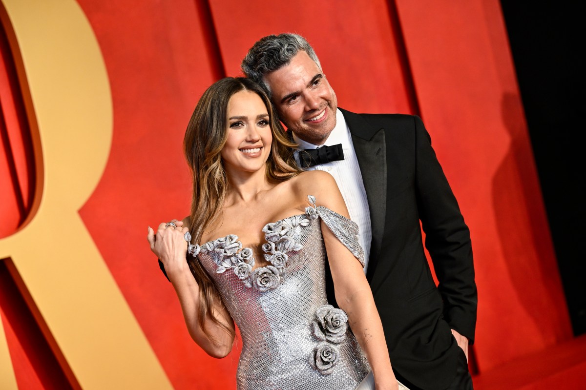 Jessica Alba y Cash Warren en evento público antes de su divorcio millonario tras 16 años de matrimonio