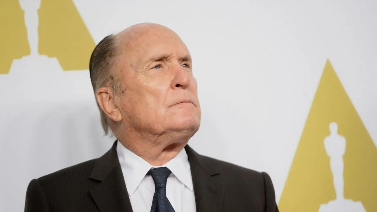 Robert Duvall como Tom Hagen en 'El Padrino' junto a Marlon Brando, en una escena icónica del cine