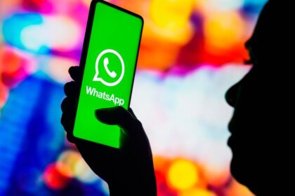 Atajo de cámara secreta de WhatsApp en pantalla de inicio de Android, listo para capturar fotos o videos al instante sin abrir la app