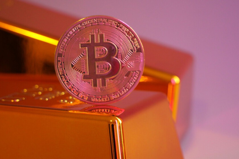 Gráfico de red Bitcoin con nodos conectados y cables submarinos rotos, mostrando su resistencia y vulnerabilidad oculta