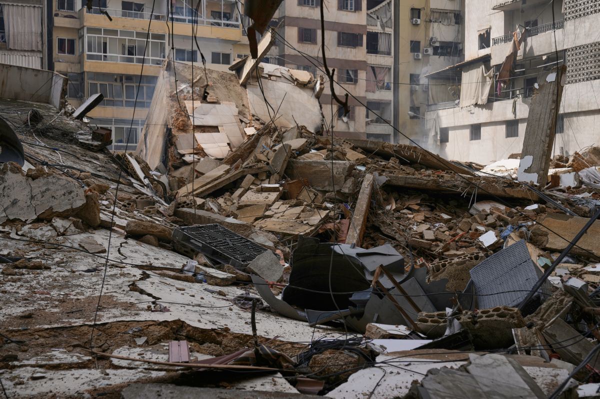 Aviones de combate israelíes durante bombardeos masivos sobre ciudades iraníes como Teherán y Shiraz