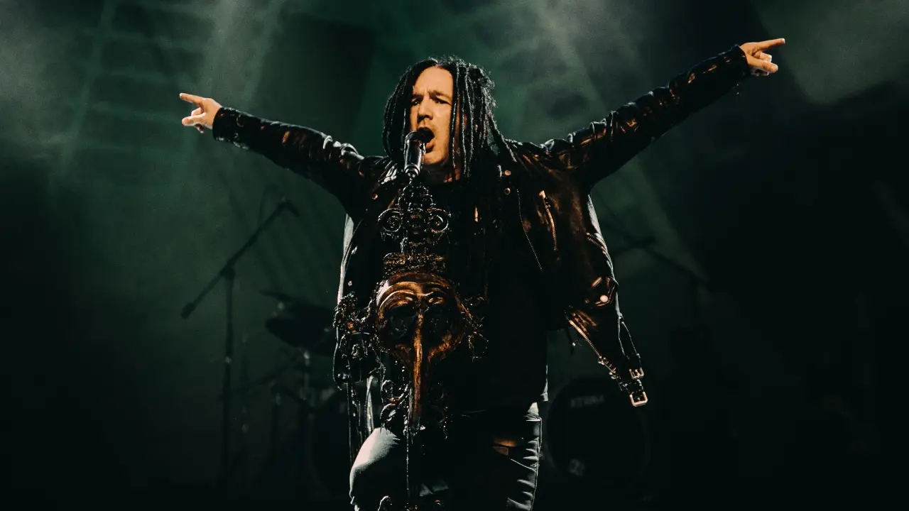 La Pestilencia en el escenario del Coliseo MedPlus durante 'El último pogo', su concierto de despedida con 40 años de punk rebelde