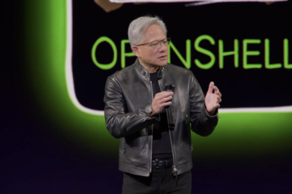 Gráfico comparativo de chips de NVIDIA y competidores como Google TPU, Amazon Trainium y Huawei Ascend sobre fondo de circuito tecnológico