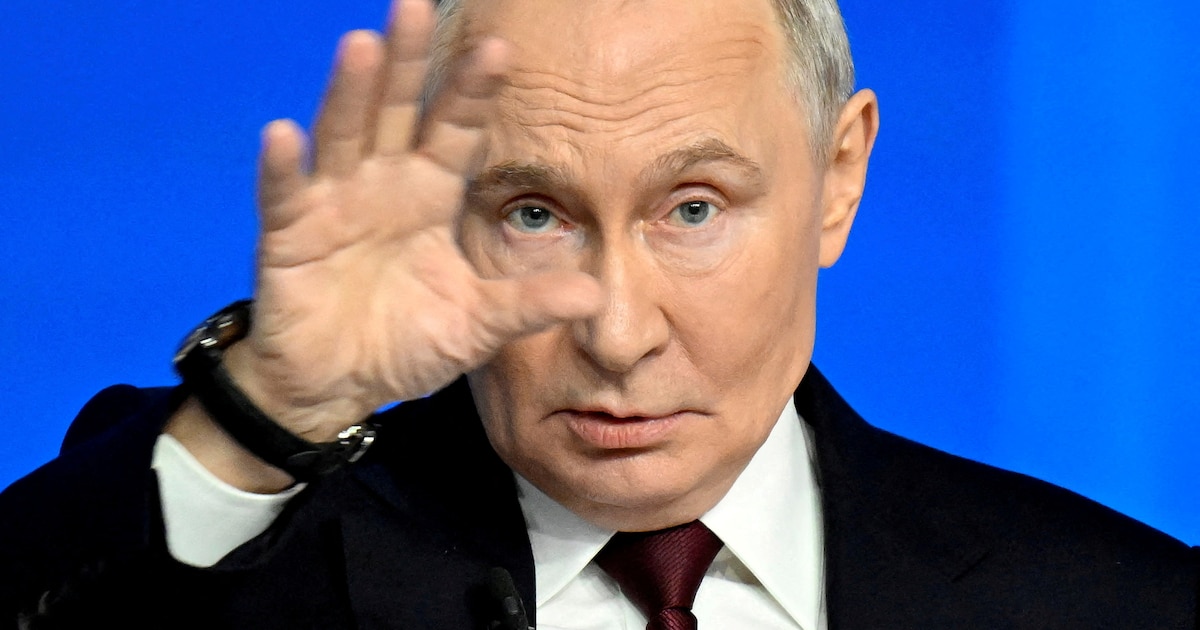 Mapa de Moscú con iconos de WiFi tachados y un reloj marcando 21 días de corte digital tras orden del Kremlin