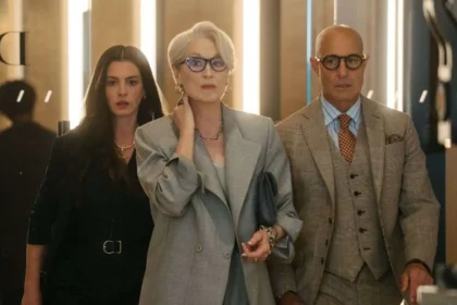 Meryl Streep como Miranda Priestly en un fotograma de 'The Devil Wears Prada 2', con vestuario de alta costura y mirada penetrante