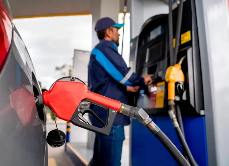 Mapa de Colombia con precios actualizados de gasolina por ciudad tras el aumento de $400 en mayo 2024