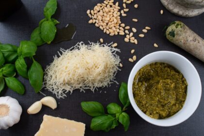 Envase de 7.3 oz del sazonador Blackstone Parmesan Ranch con código #4106 marcado en rojo por alerta de salmonela de la FDA