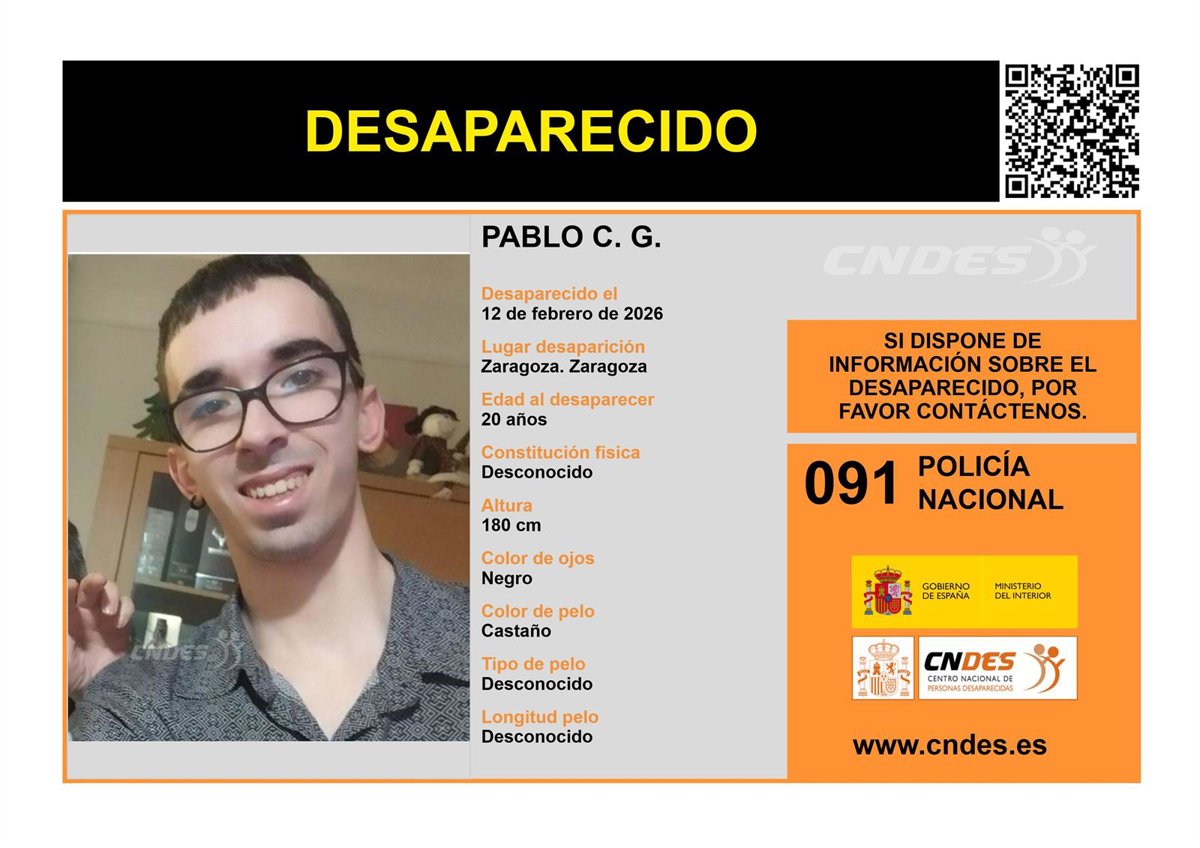 Técnicos forenses analizando muestras de ADN en un laboratorio, clave para identificar al desaparecido de Zaragoza