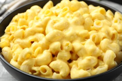 Paquetes de macarrones con queso Park St. Deli y salsa Alfredo retirados por la FDA