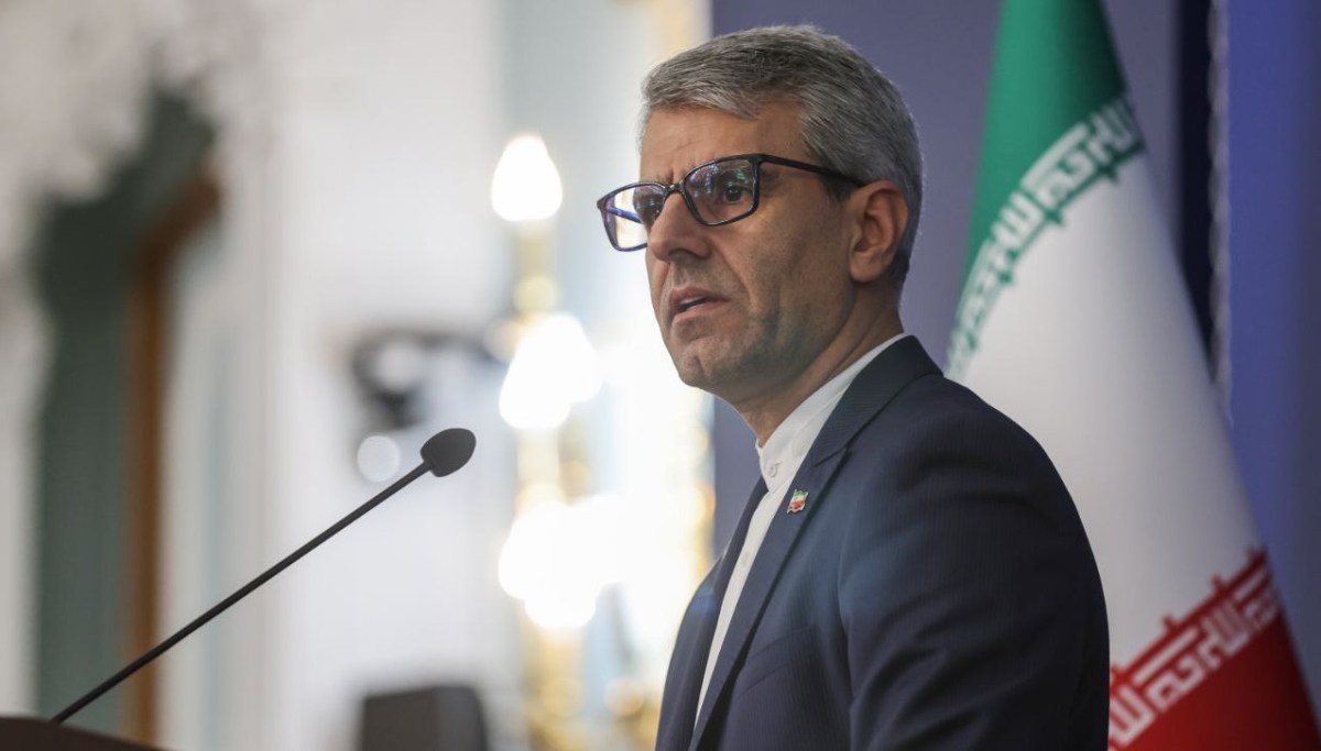 Portavoz iraní Ismail Bagaei en rueda de prensa sobre el memorando con EE.UU. y la retirada de Israel del Líbano