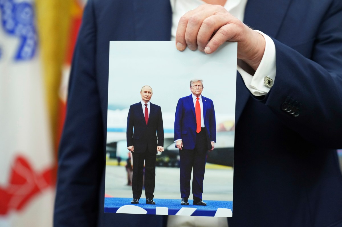 Putin y Trump en llamada diplomática discutiendo acuerdo EE.UU.-Irán y felicitaciones por cumpleaños