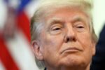 Donald Trump en rueda de prensa hablando sobre la isla de Jarg y el acuerdo con Irán