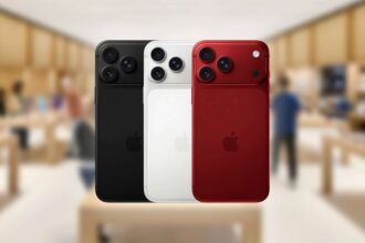 Vista frontal del iPhone 18 Pro mostrando su cámara con lente de apertura variable y pantalla OLED de 6.3' con Isla Dinámica reducida
